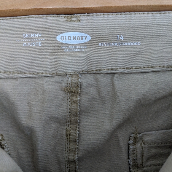 Old Navy pants - Picture 3 of 3